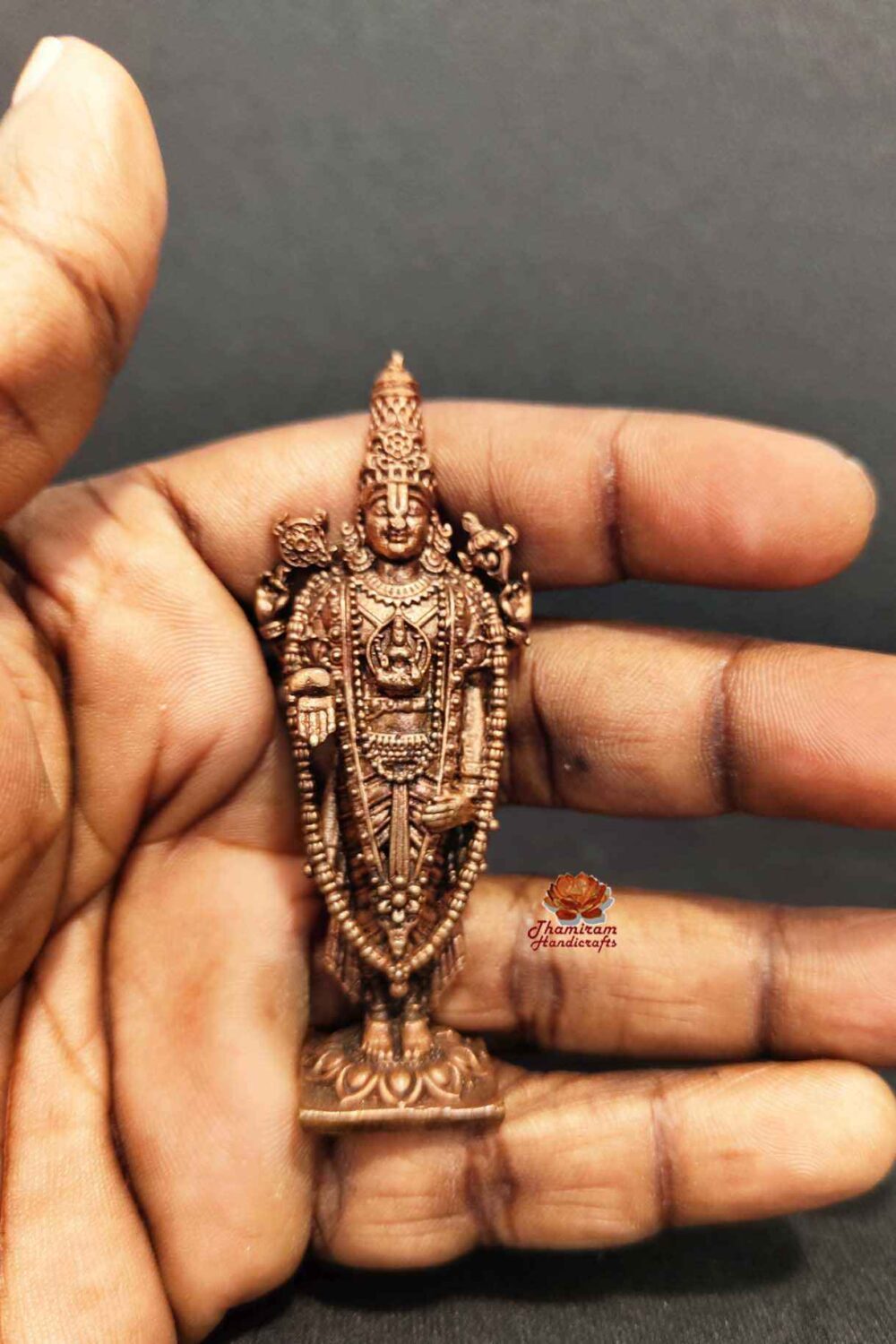 perumal statue